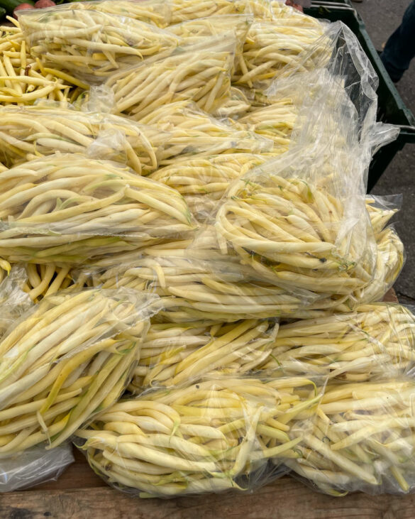 yellow_wax_beans-underwood_family_farms yellow_wax_beans-underwood_family_farms